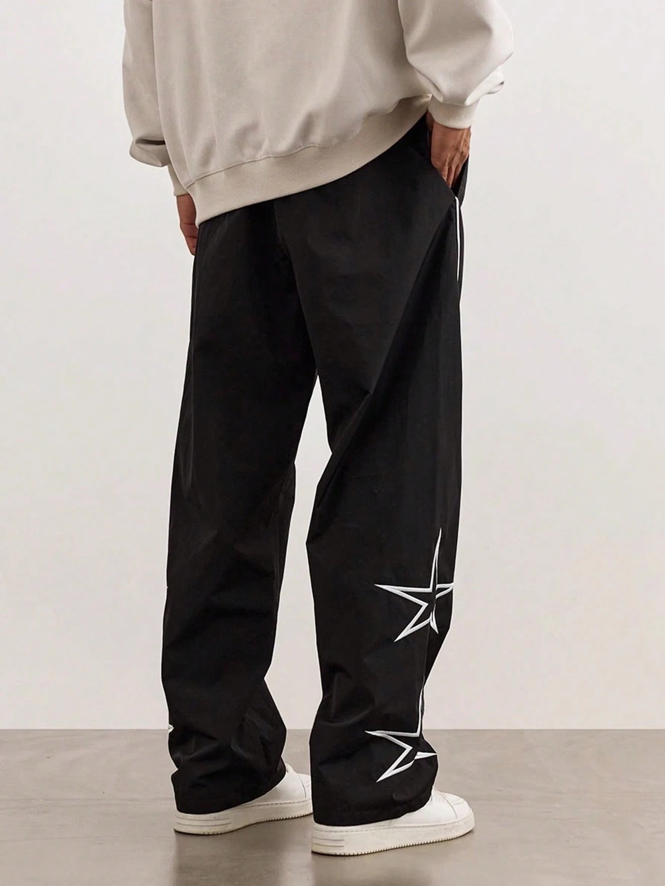 Loose-Fit Star Graphic Street Pants for Men