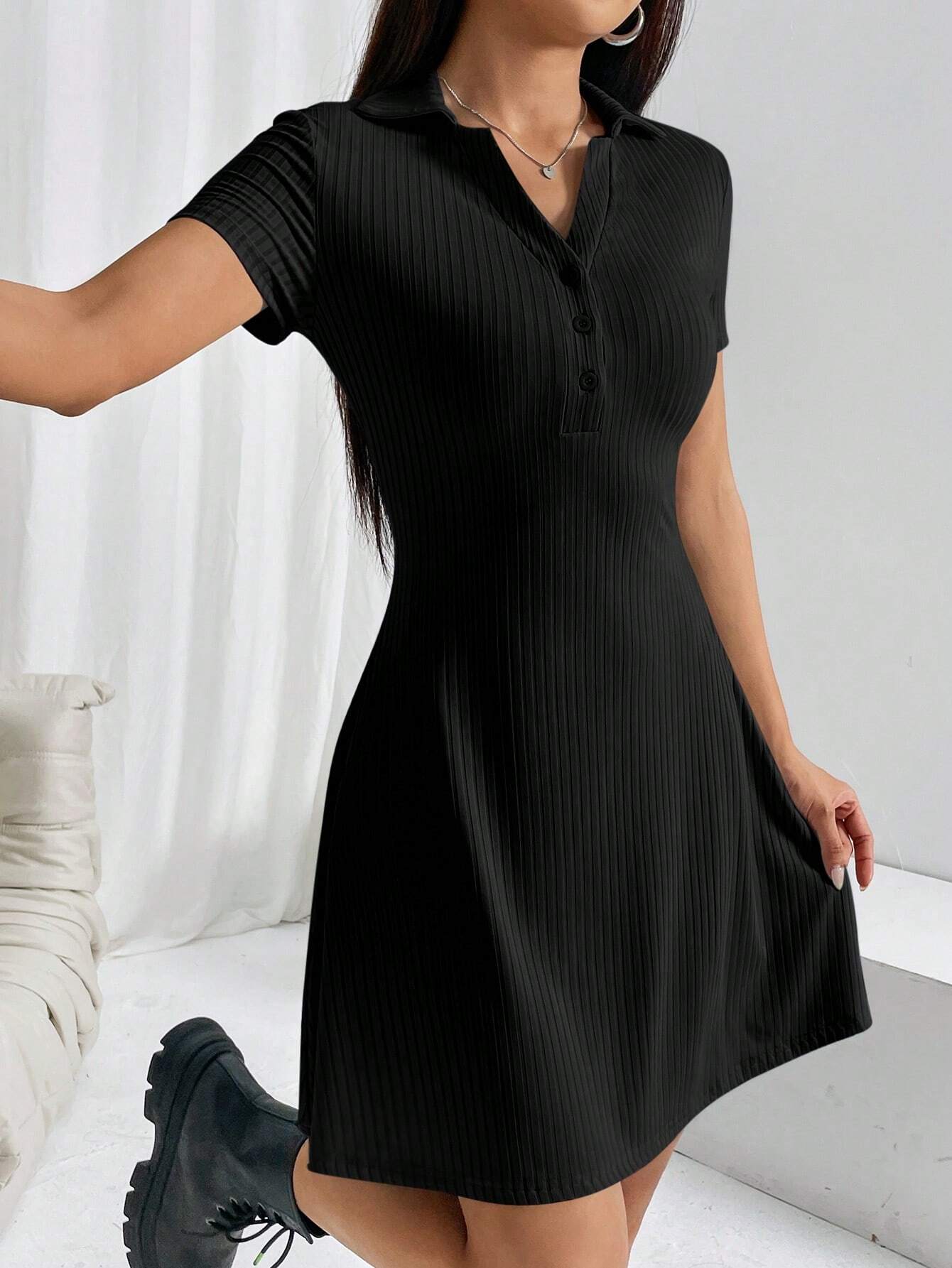 Elegant Ribbed Polo Collar Dress with Short Sleeves